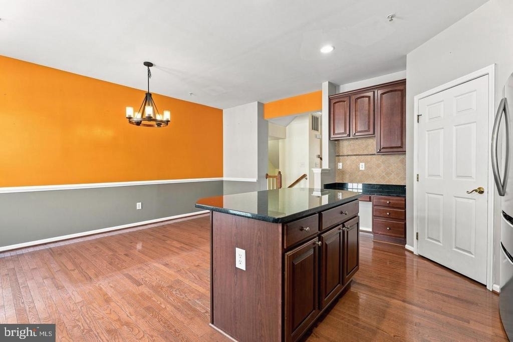 5044 Cameo Terrace - Photo 4