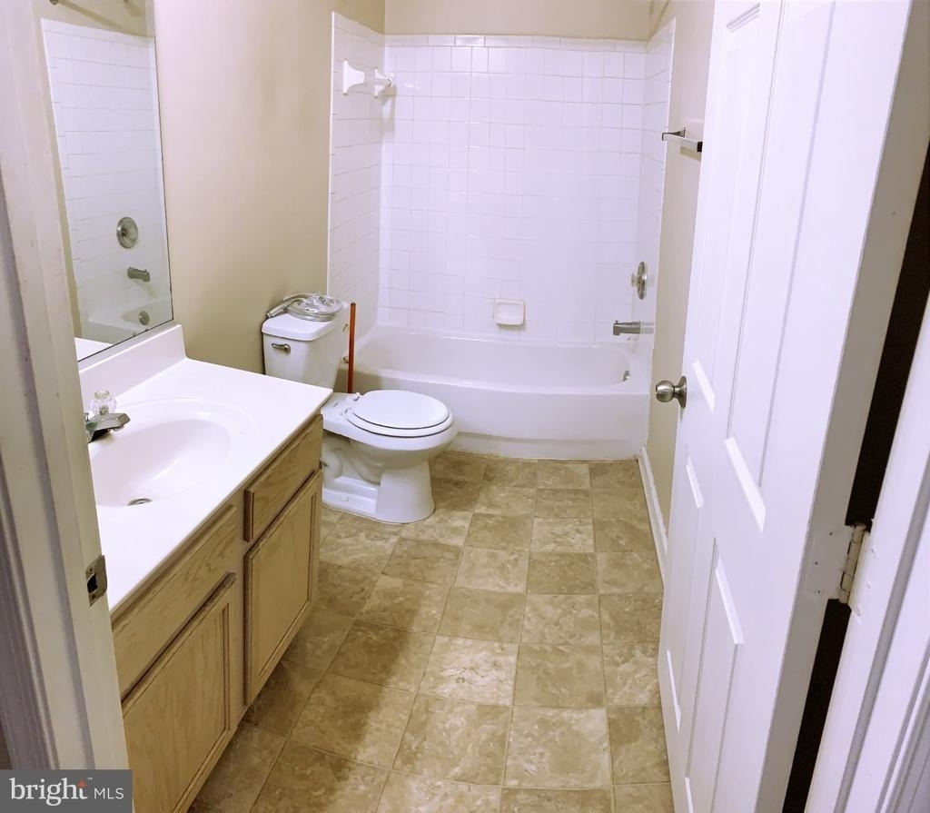 7420 Hindon Circle - Photo 18