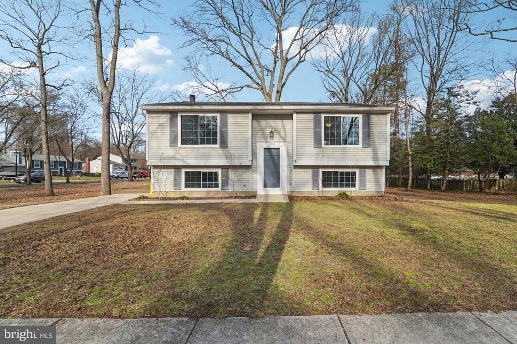 308 Raussell Place - Photo 0