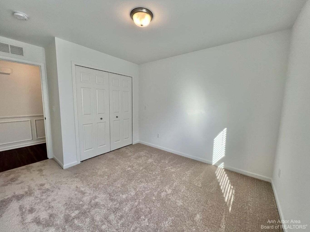 10284 Swan Lake Circle - Photo 25