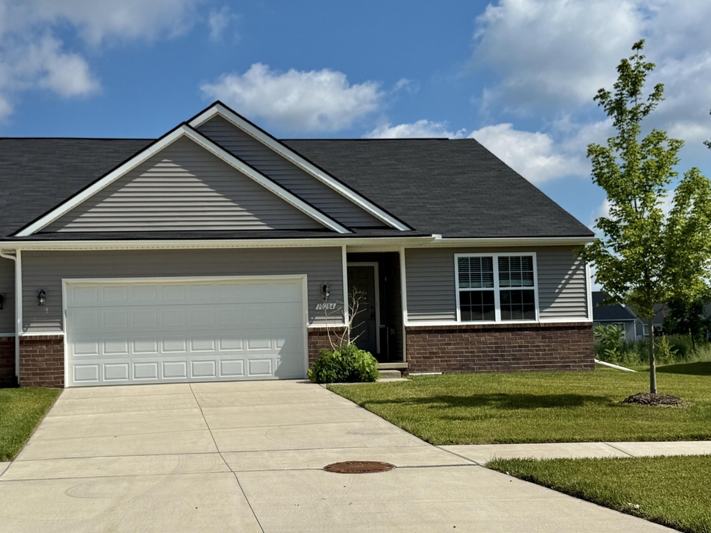 10284 Swan Lake Circle - Photo 0