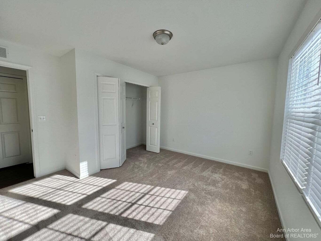 10284 Swan Lake Circle - Photo 24