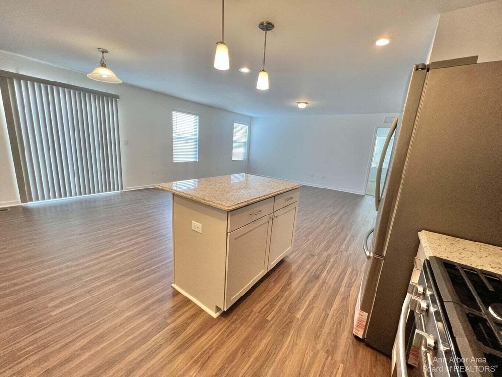 10284 Swan Lake Circle - Photo 14