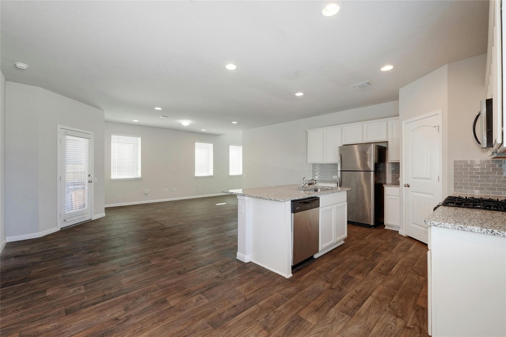 14612 Frankel Loop - Photo 8