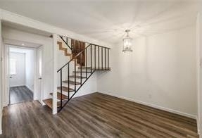6910 Hart Ln - Photo 2