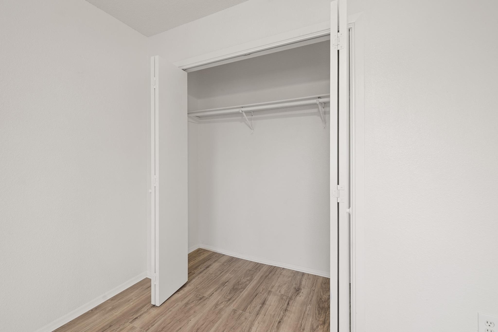 2401 Singletree Ave - Photo 16