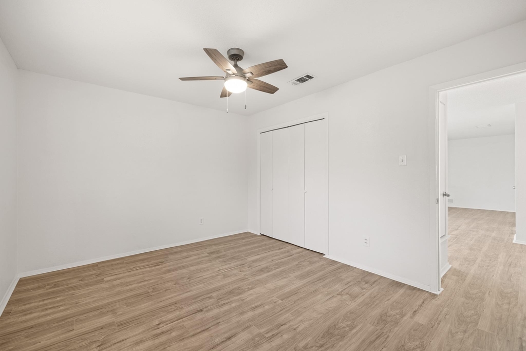 2401 Singletree Ave - Photo 14