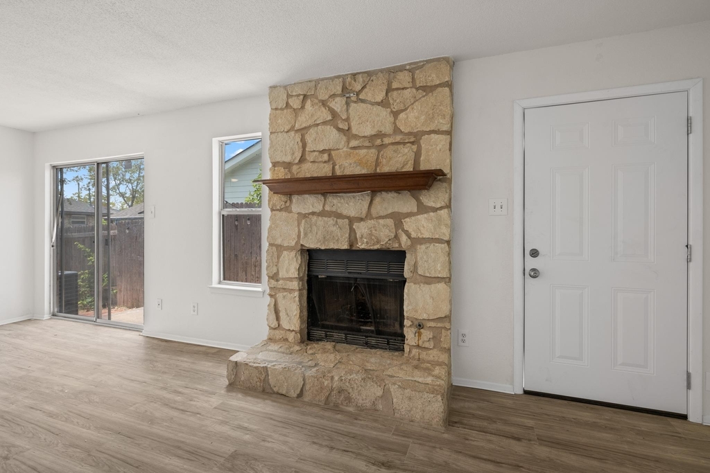 2401 Singletree Ave - Photo 12