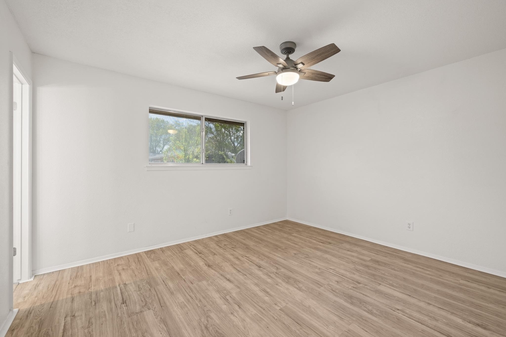 2401 Singletree Ave - Photo 13
