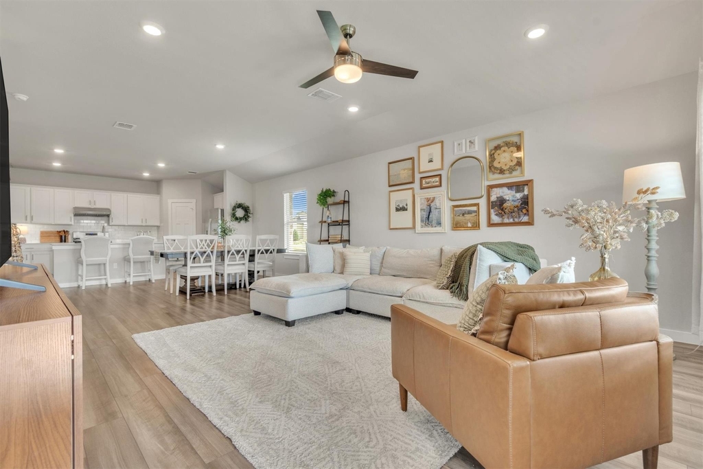 1008 Tipton St - Photo 5