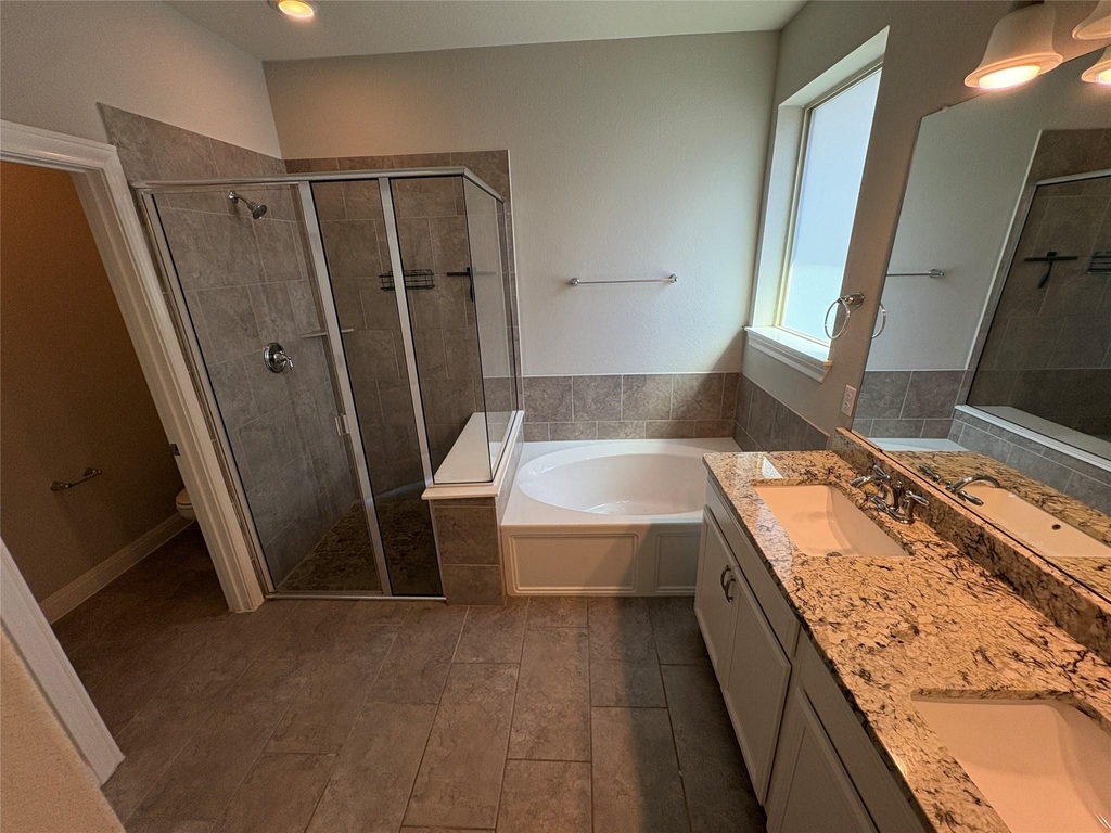 9907 Quercia Dr - Photo 7