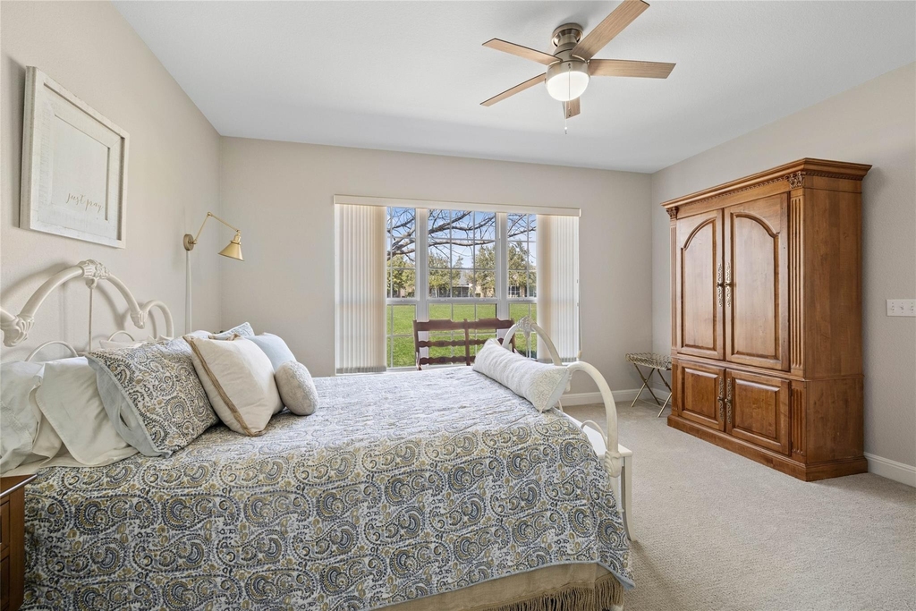 210 Crockett Ln - Photo 12