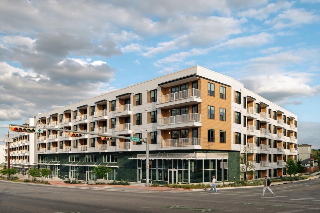 2323 S Lamar Blvd - Photo 0