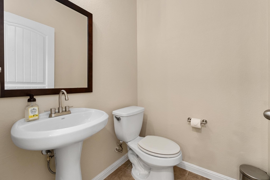 193 Camden Cv - Photo 30