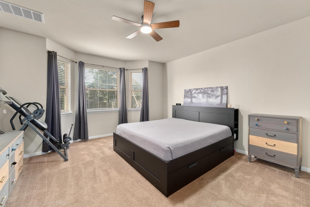 193 Camden Cv - Photo 15