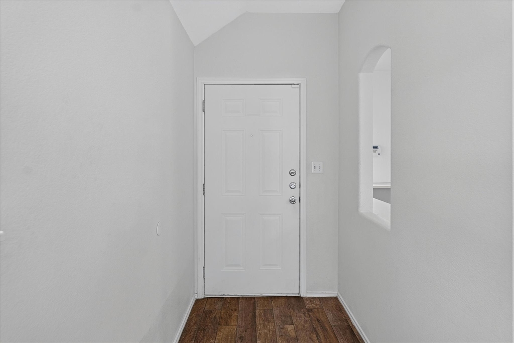 15111 Parrish Ln - Photo 3