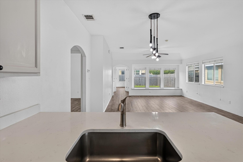 15111 Parrish Ln - Photo 11