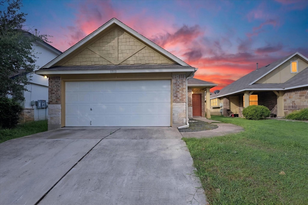 15111 Parrish Ln - Photo 0