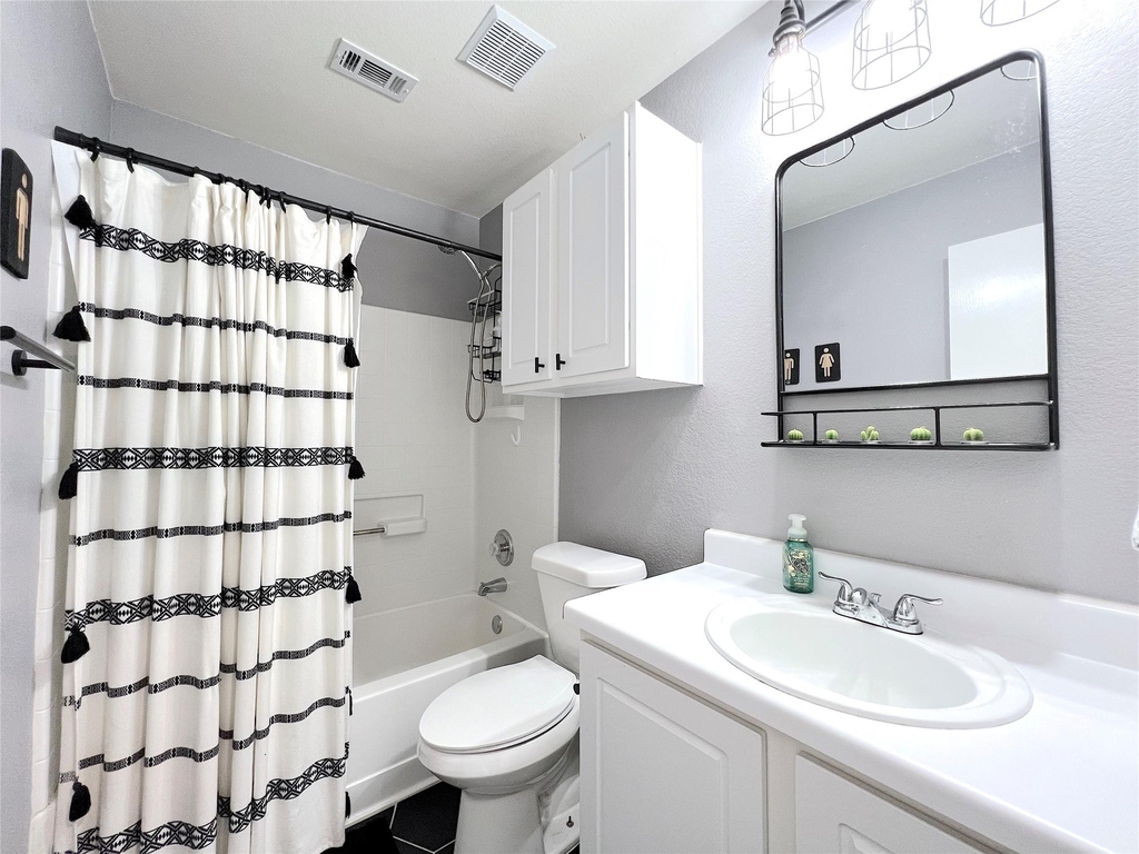 2204 Brewers Pl - Photo 17