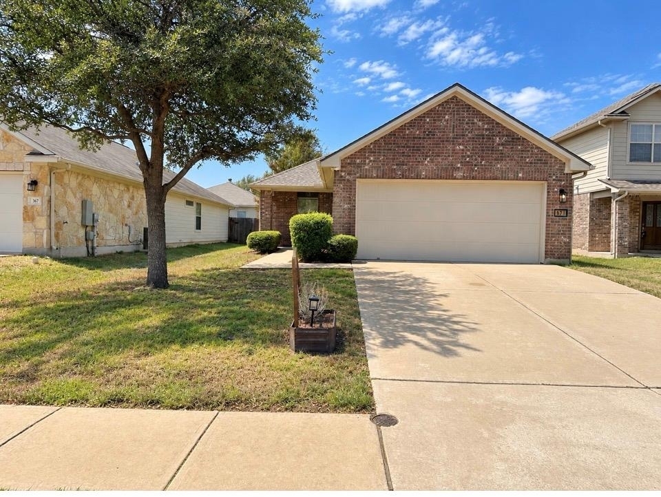 371 Housefinch Loop - Photo 0