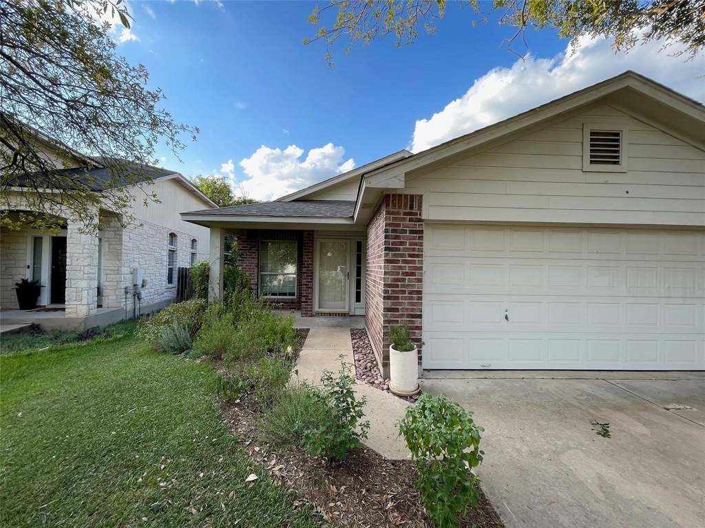 2008 Wilma Rudolph Rd - Photo 1