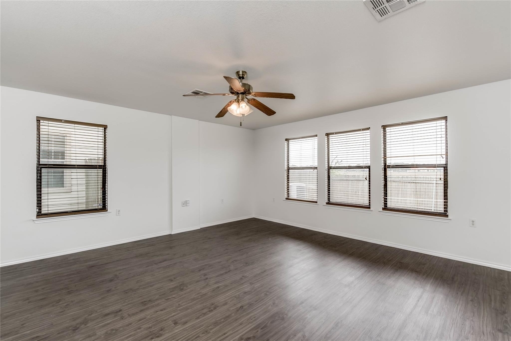 6521 Quinton Dr - Photo 2
