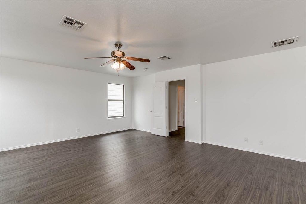 6521 Quinton Dr - Photo 5