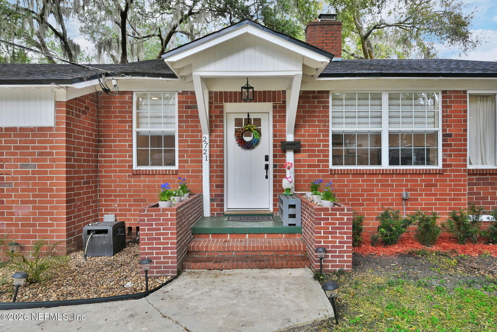 2721 Algonquin Avenue - Photo 1