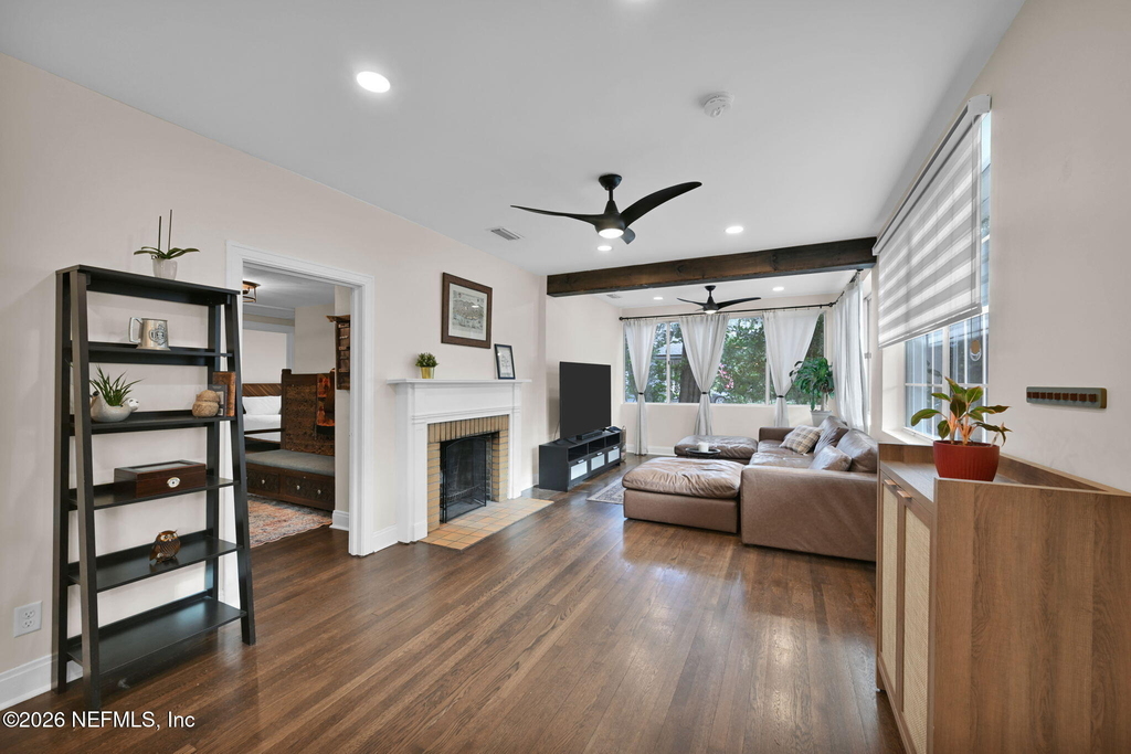 2721 Algonquin Avenue - Photo 2