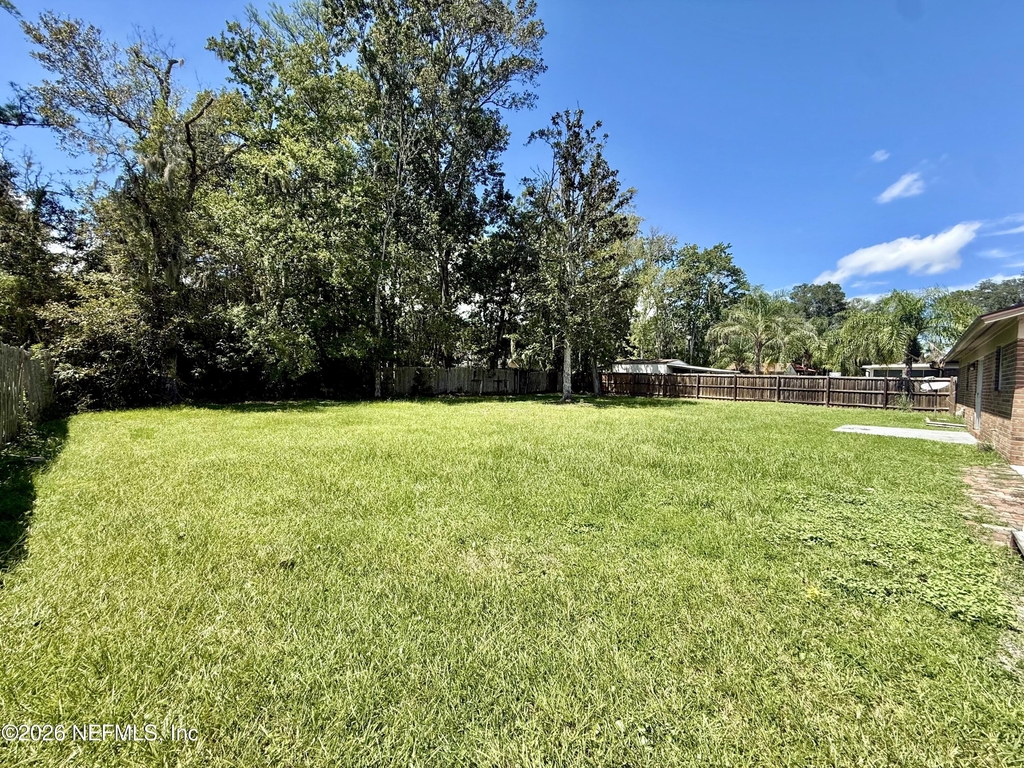 12744 Burning Tree Lane W - Photo 26