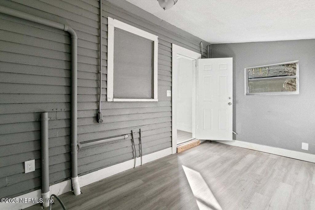 1711 E 27th Street - Photo 11