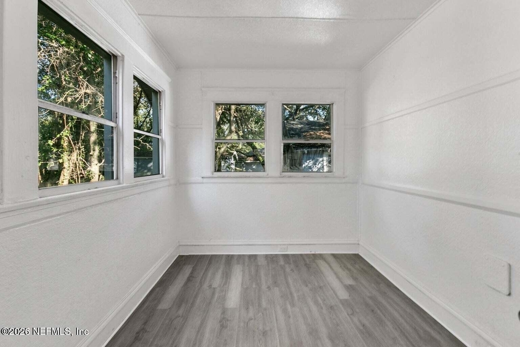 1711 E 27th Street - Photo 10