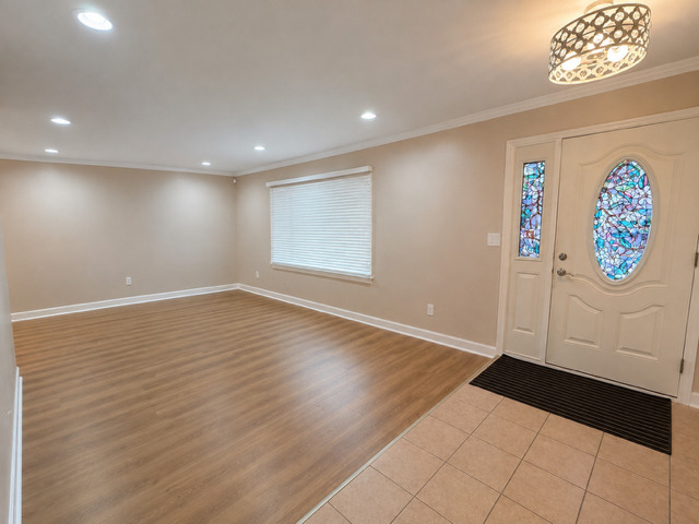119 S Elroy Avenue - Photo 1