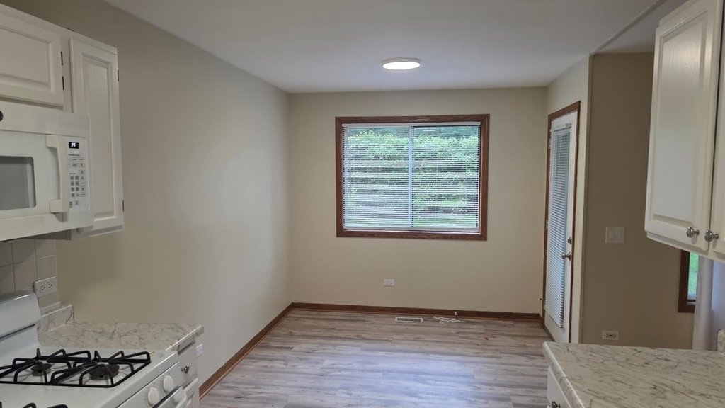 620 Mallard Court - Photo 4