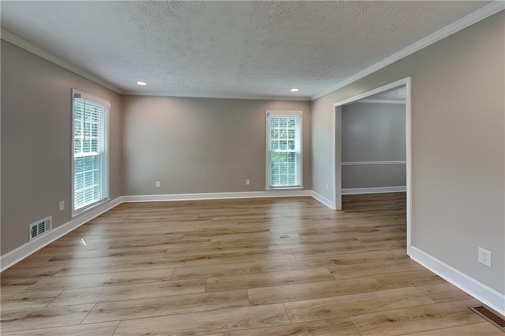 3163 Oak Springs Way - Photo 4