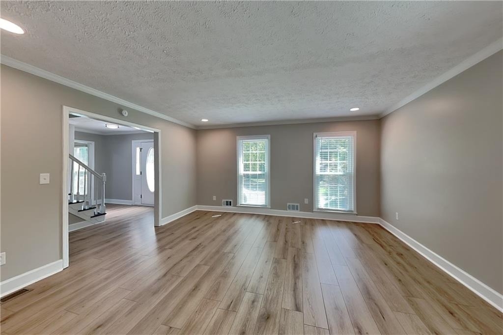 3163 Oak Springs Way - Photo 3