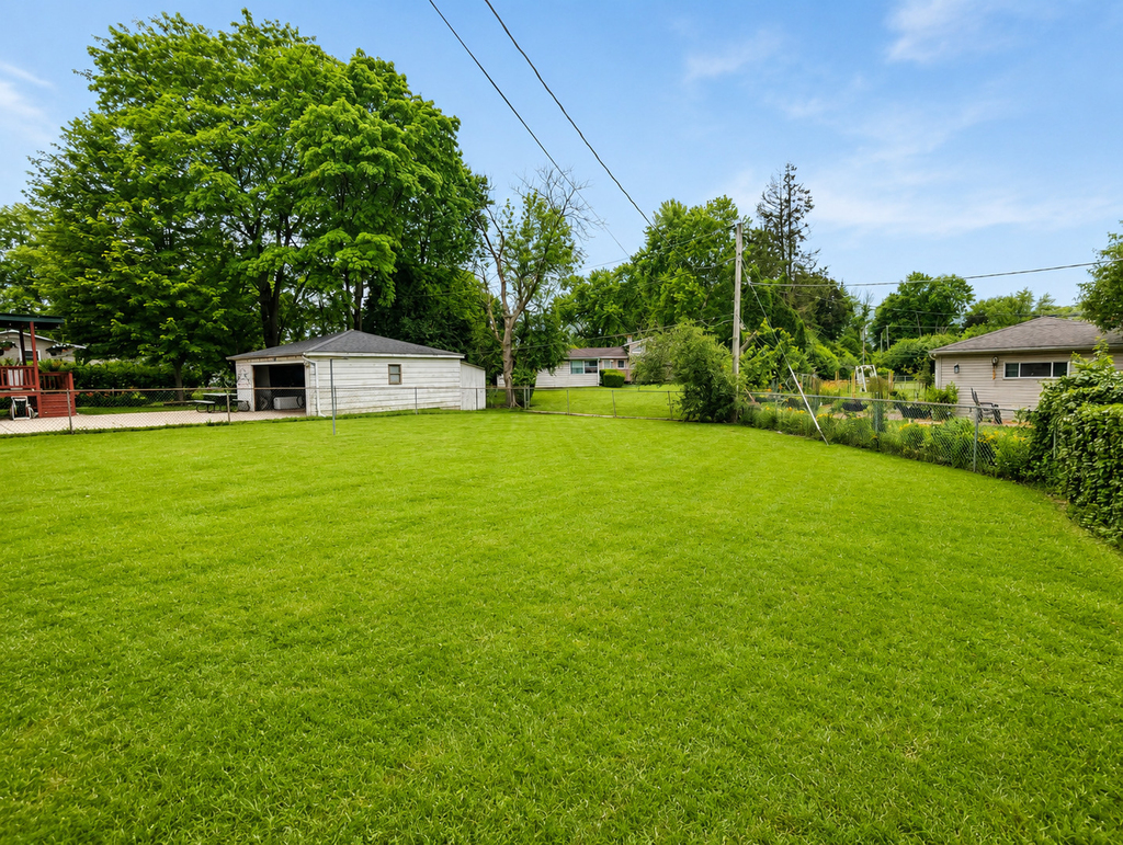 476 Raupp Boulevard - Photo 16