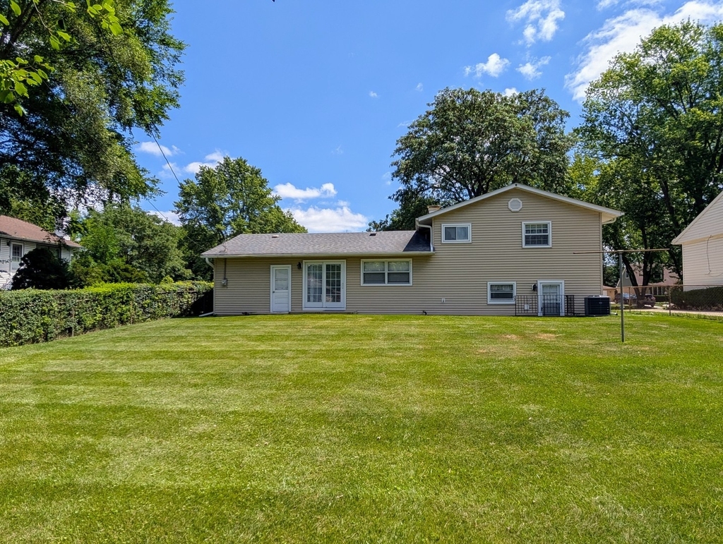 476 Raupp Boulevard - Photo 17