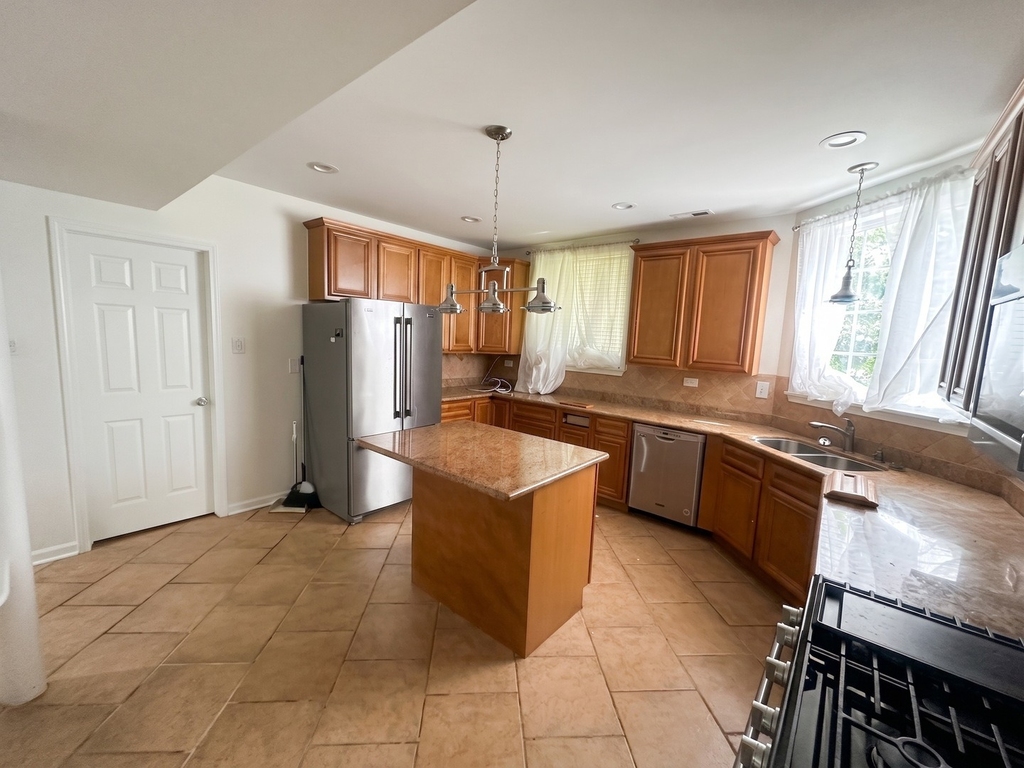 5138 S Kenwood Street - Photo 8
