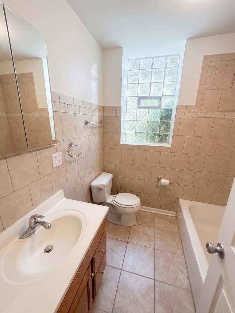 5138 S Kenwood Street - Photo 12