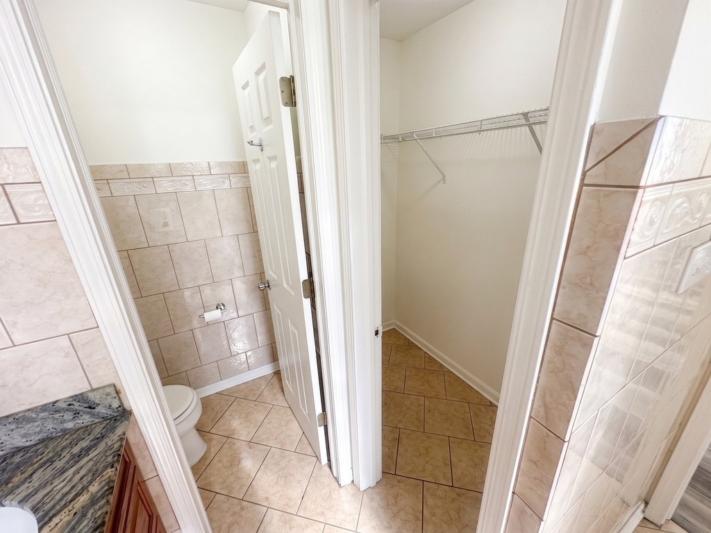 5138 S Kenwood Street - Photo 16