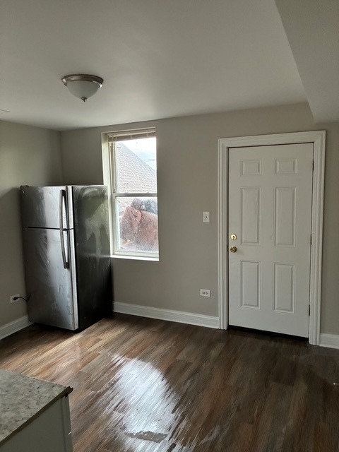 8356 S Mackinaw Avenue - Photo 7