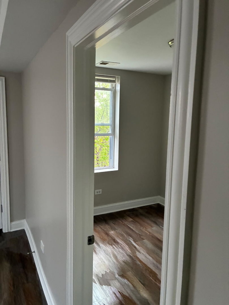 8356 S Mackinaw Avenue - Photo 1