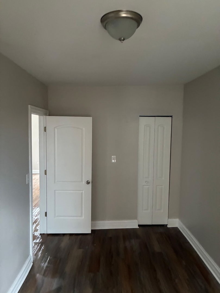 8356 S Mackinaw Avenue - Photo 4