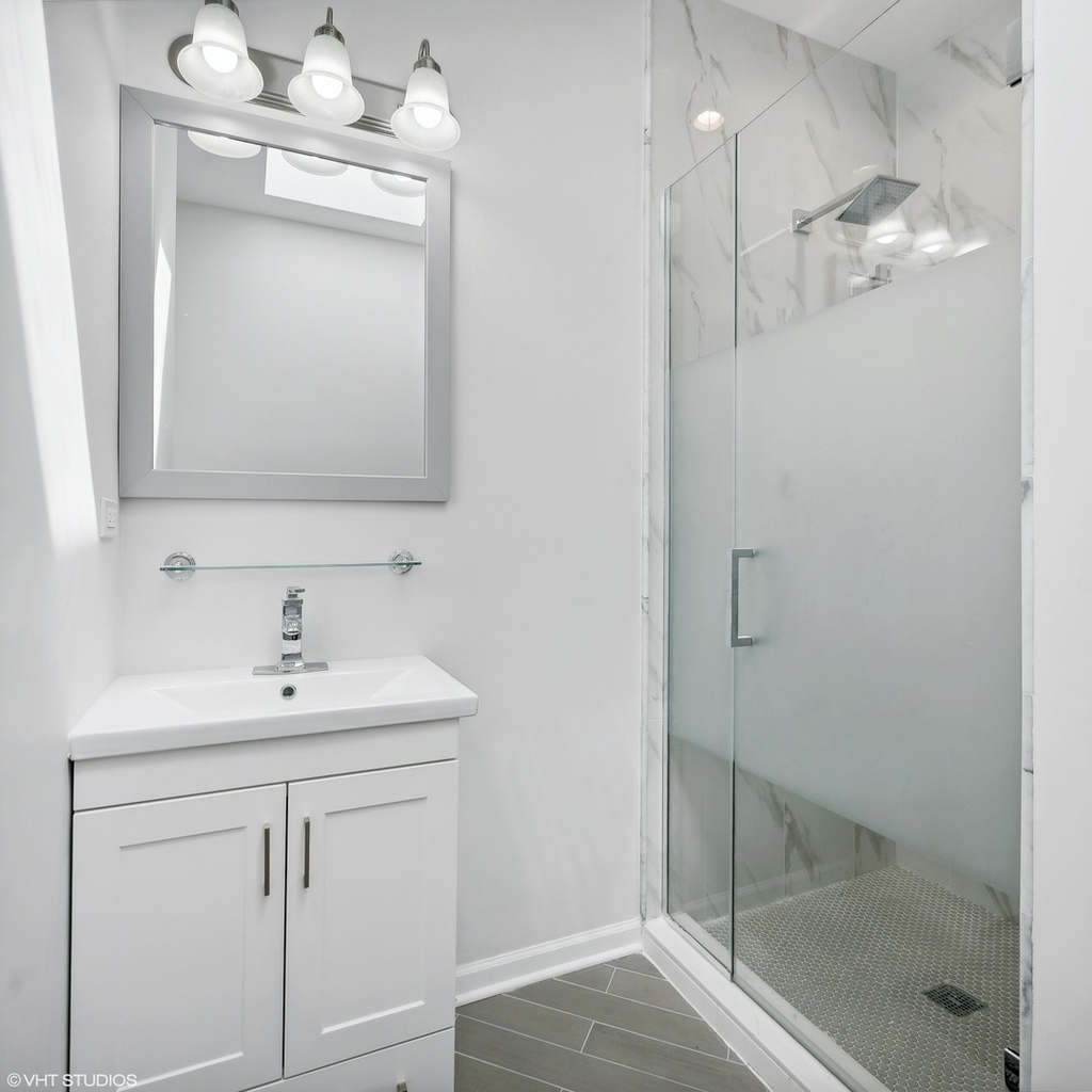2347 W Altgeld Street - Photo 10