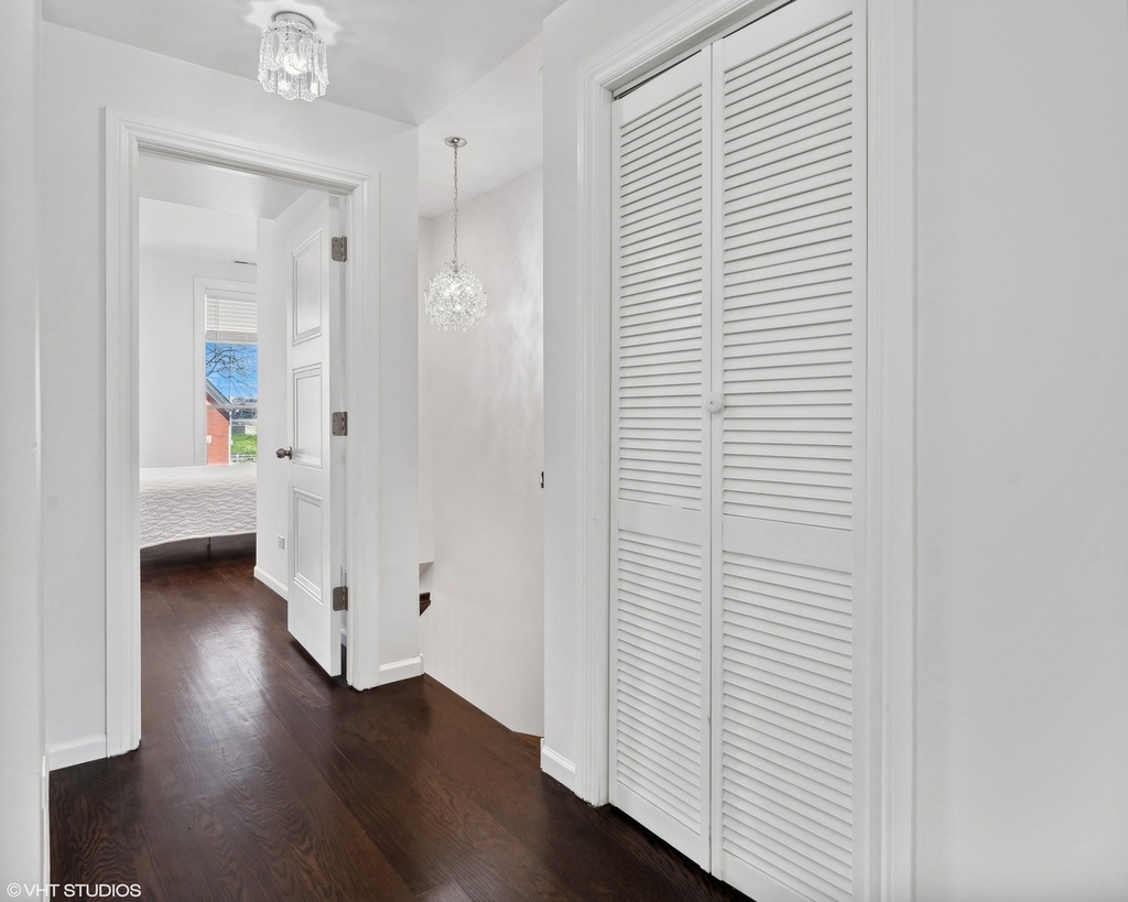 2347 W Altgeld Street - Photo 9