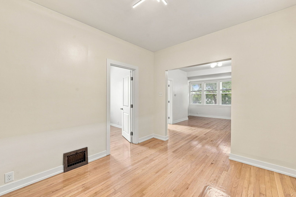 310 E 138th Street - Photo 11