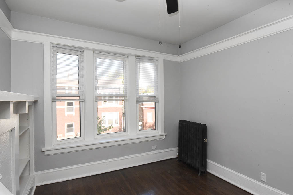 1251 W Rosemont Avenue - Photo 5