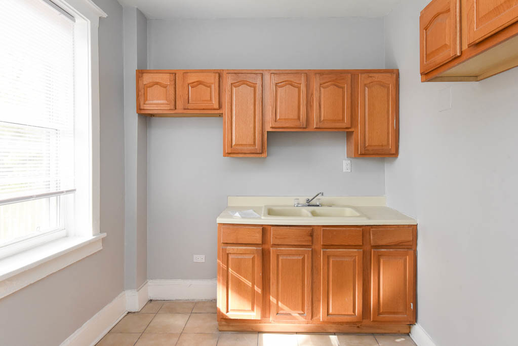 1251 W Rosemont Avenue - Photo 1