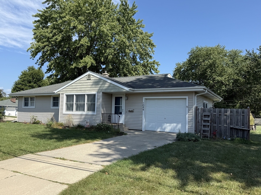 1044 Park Avenue - Photo 1